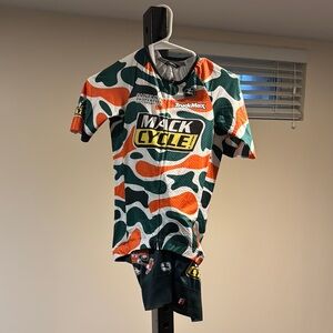 Women's Camo Cycling kit